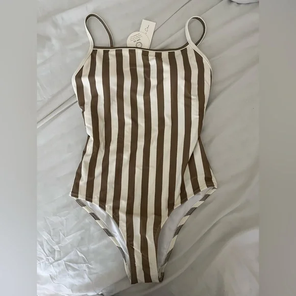 Rylee and Cru Womens Olive striped swimsuit in size XS. - Picture 3 of 3